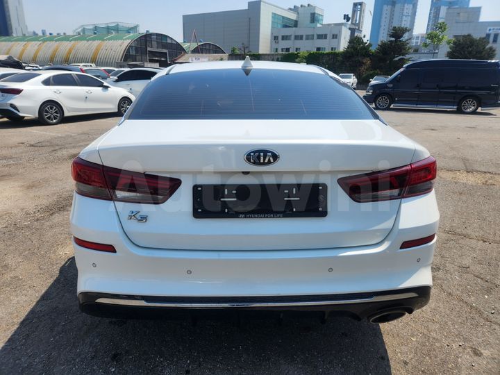 Kia K5 2019 — 5