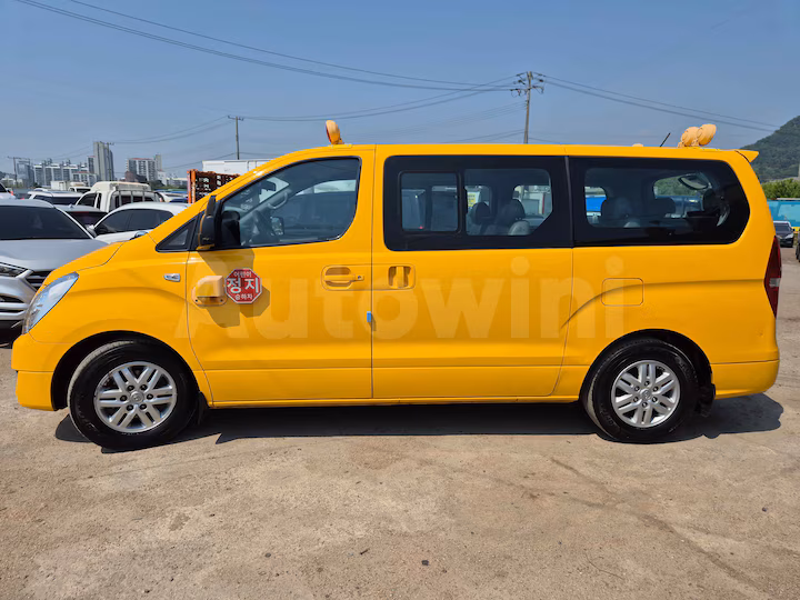 Hyundai Starex 2016 — 2