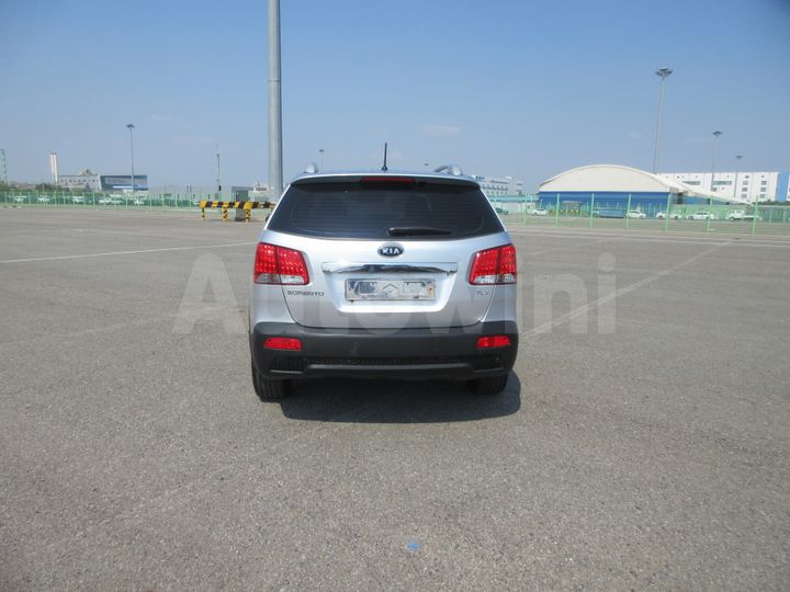 Kia Sorento 2010 — 5