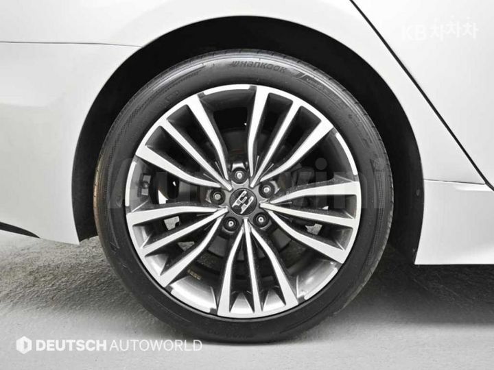 Kia Stinger 2018 — 5
