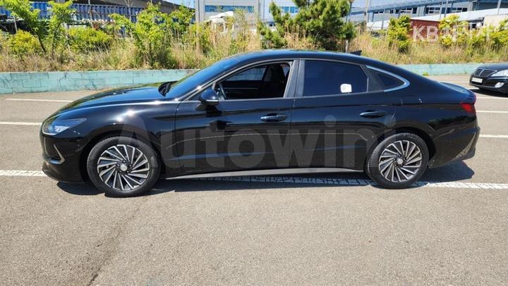 Hyundai Sonata 2023 — 3