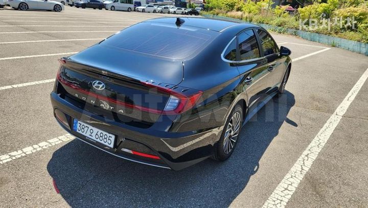 Hyundai Sonata 2023 — 5