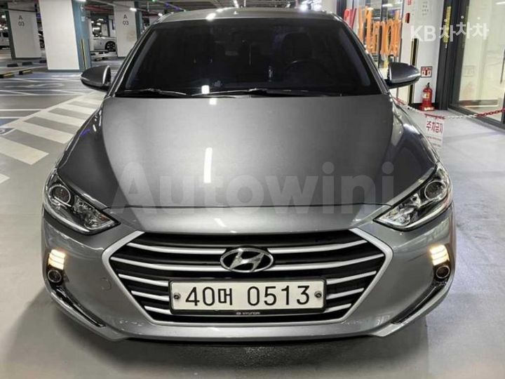 Hyundai Avante 2016 — 4