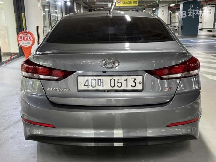 Hyundai Avante 2016 — 5