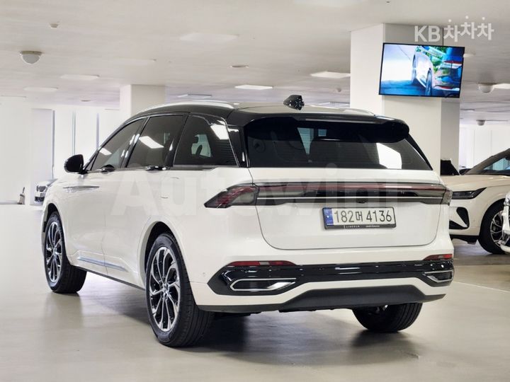 Lincoln Nautilus 2024 — 4