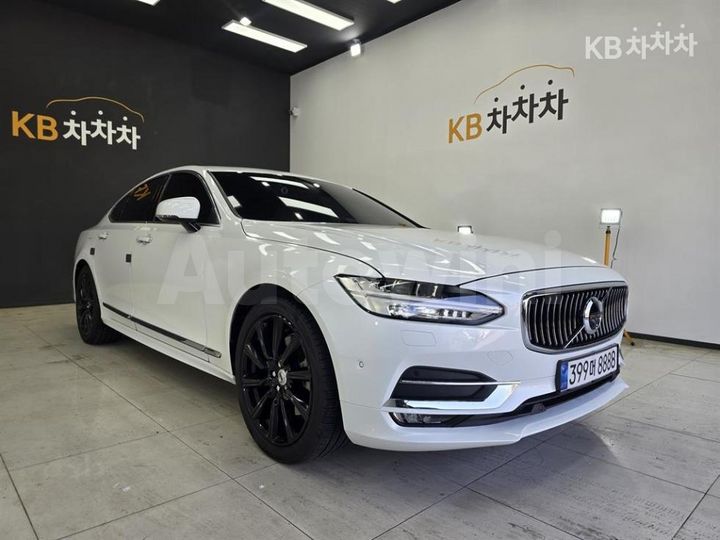 Volvo S90 2019 — 3
