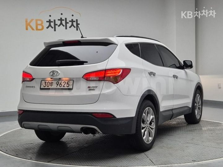 Hyundai SantaFe 2013 — 3