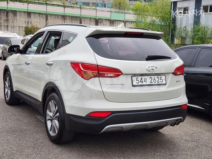 Hyundai SantaFe 2015 — 5