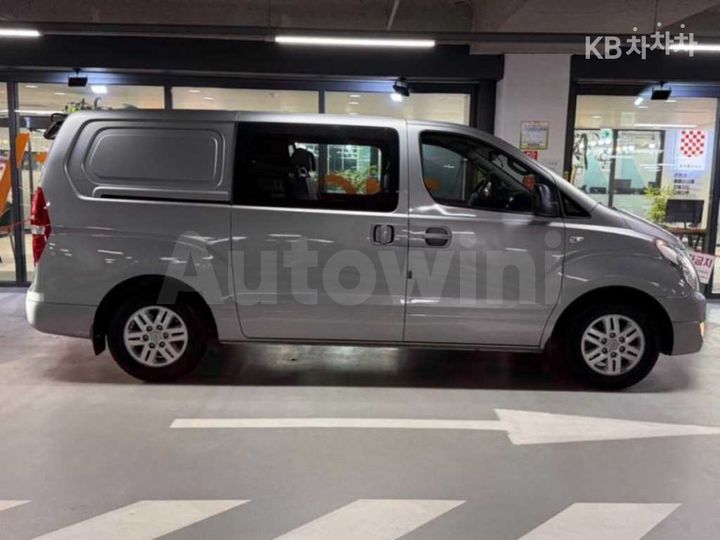 Hyundai Starex 2018 — 3