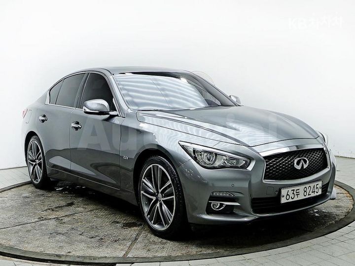 Infiniti Q 2015 — 2
