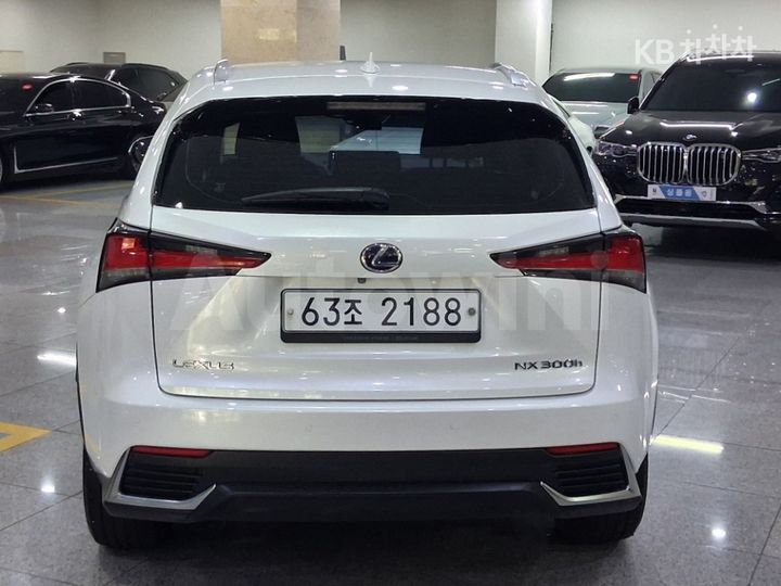 Lexus NX 2018 — 4