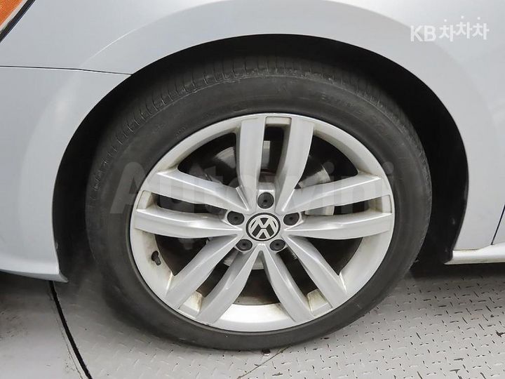 Volkswagen Passat 2018 — 5