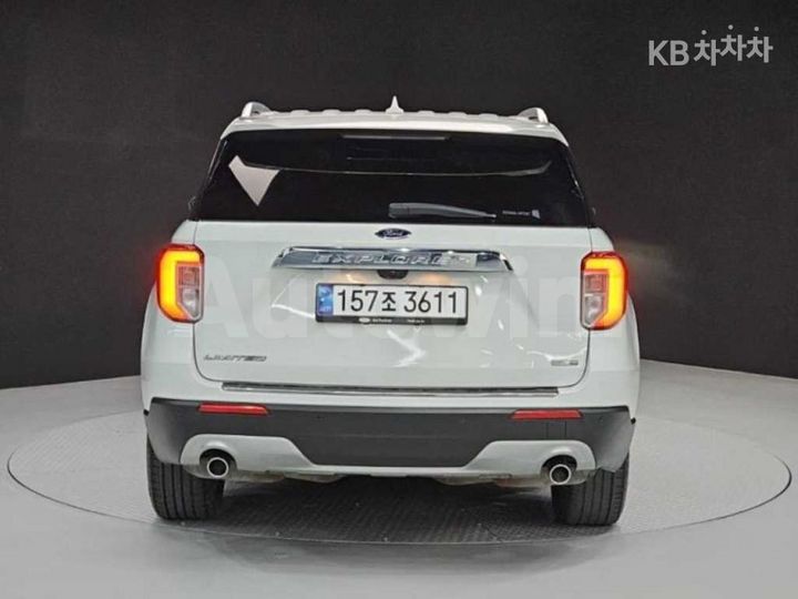Ford Explorer 2020 — 3