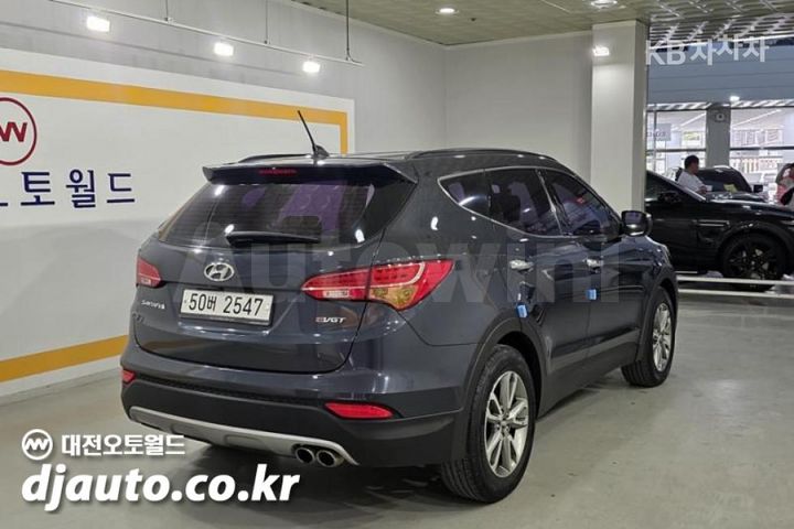 Hyundai SantaFe 2013 — 3