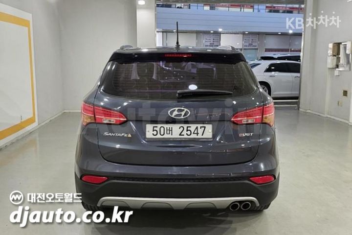 Hyundai SantaFe 2013 — 4