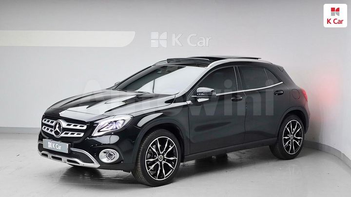 Mercedes Benz GLA Class 2019 — 2