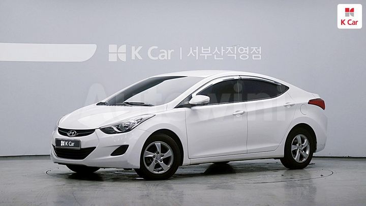 Hyundai Avante 2013 — 3