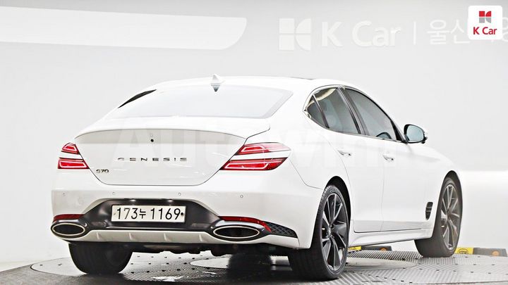 Genesis G70 2021 — 2