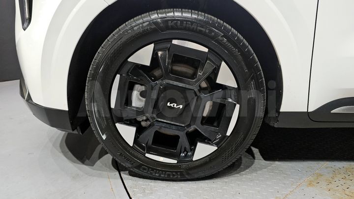 Kia Carnival 2025 — 5