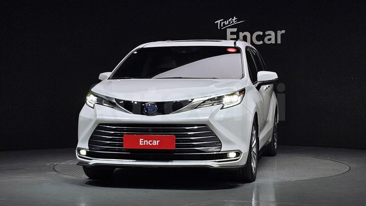 Toyota Sienna 2022 — 3