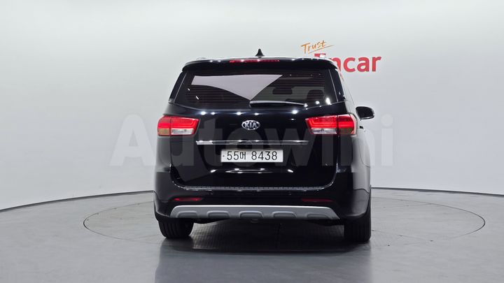 Kia Carnival 2017 — 4