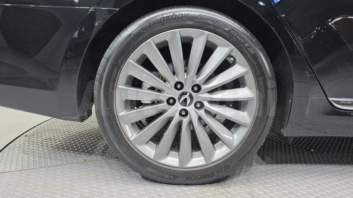 Hyundai Equus 2014 — 5