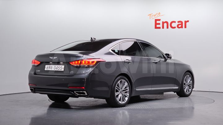 Genesis G80 2017 — 2