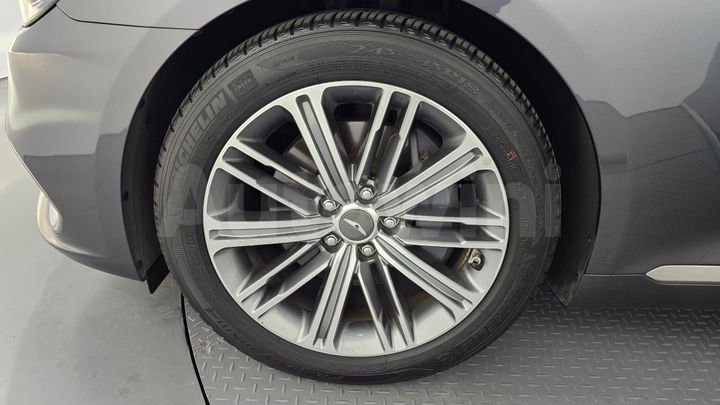 Genesis G80 2017 — 5