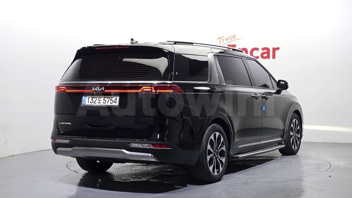 Kia Carnival 2022 — 2