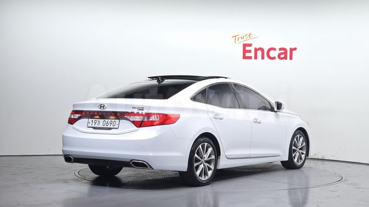 Hyundai Grandeur 2016 — 2
