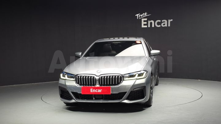 BMW 5 Series 2023 — 3