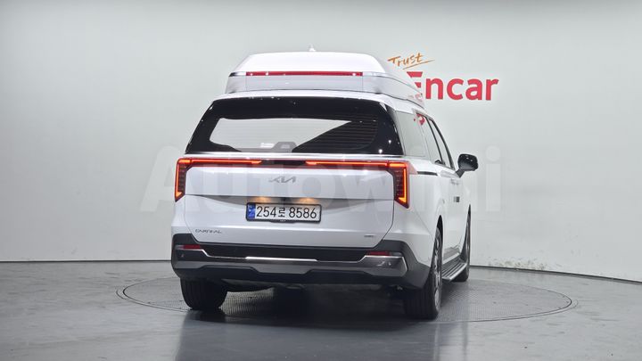 Kia Carnival 2025 — 4