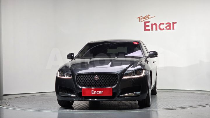 Jaguar XF 2018 — 3