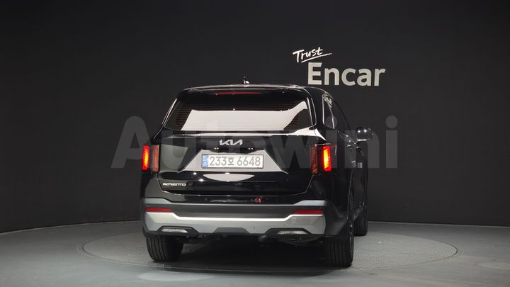 Kia Sorento 2025 — 4