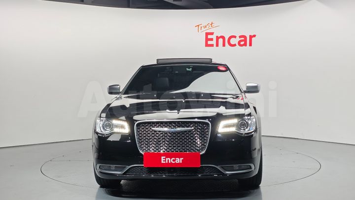 Chrysler 300C 2016 — 3