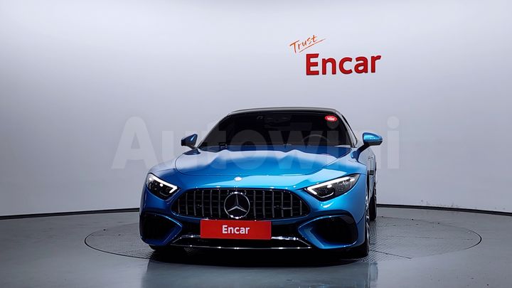 Mercedes Benz SL Class 2023 — 3