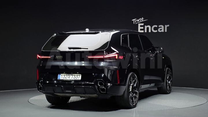 BMW XM 2024 — 2