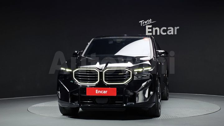 BMW XM 2024 — 3