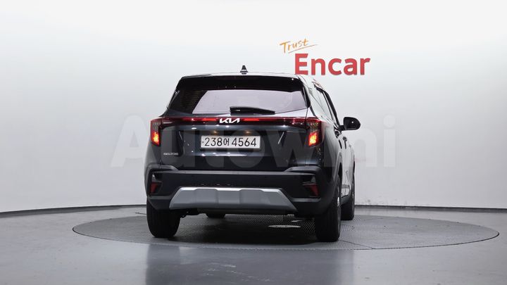 Kia Seltos 2024 — 4