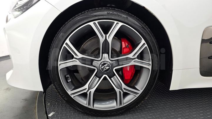 Kia Stinger 2018 — 5