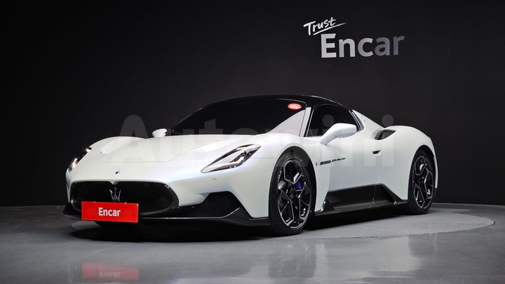 Maserati MC20