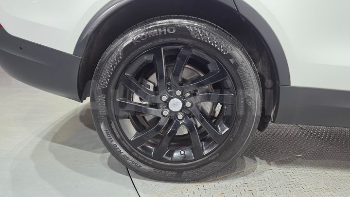 Land Rover Discovery 2019 — 5