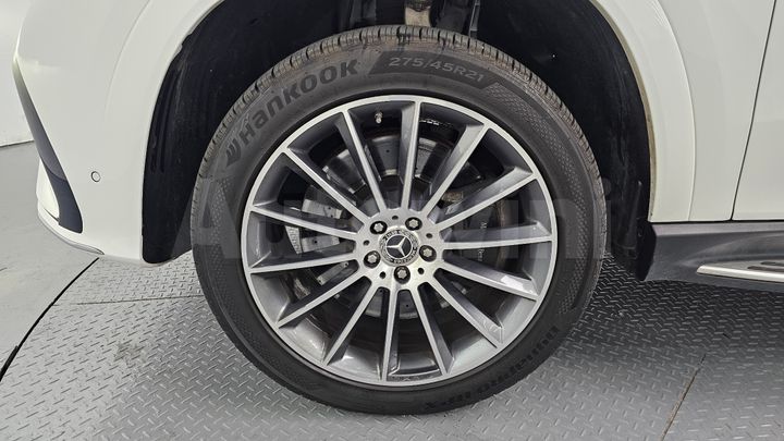 Mercedes Benz GLE Class 2023 — 5