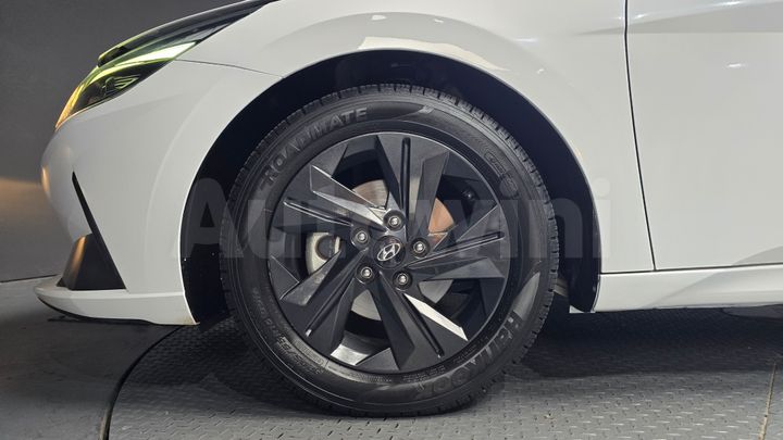 Hyundai Avante 2023 — 5