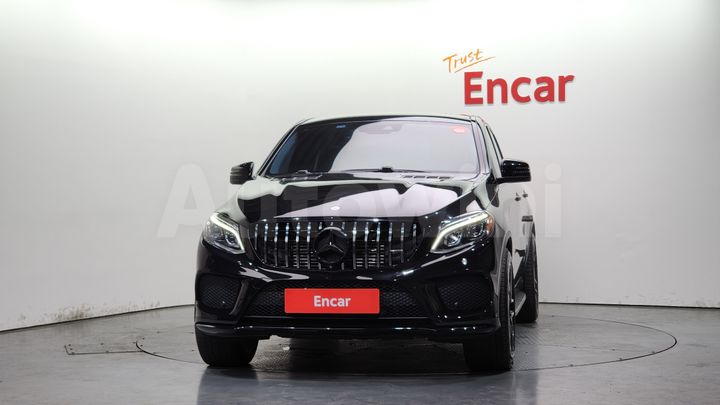 Mercedes Benz GLE Class 2017 — 3