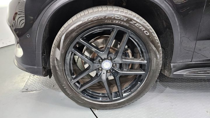Mercedes Benz GLE Class 2017 — 5