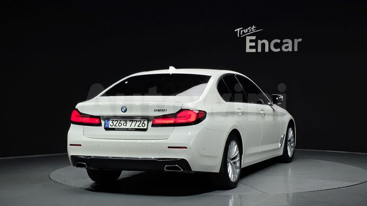 BMW 5 Series 2023 — 2