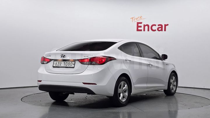 Hyundai Avante 2015 — 2