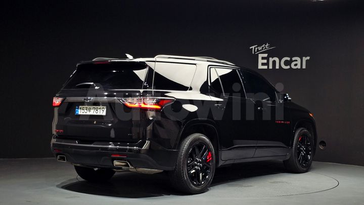Chevrolet Traverse 2021 — 2