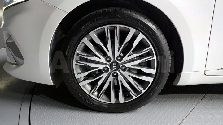 Kia K7 2020 — 5